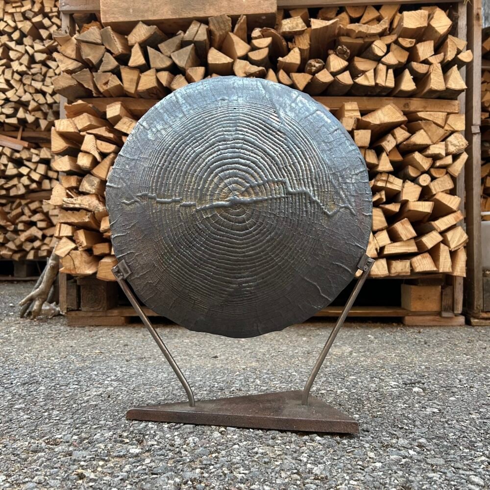 Scultura "Oplon" su supporto